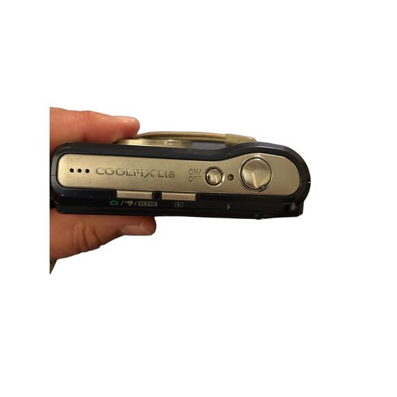 Vintage Nikon Coolpix L18 Digital Camera Dark Blue - Picture 3 of 6